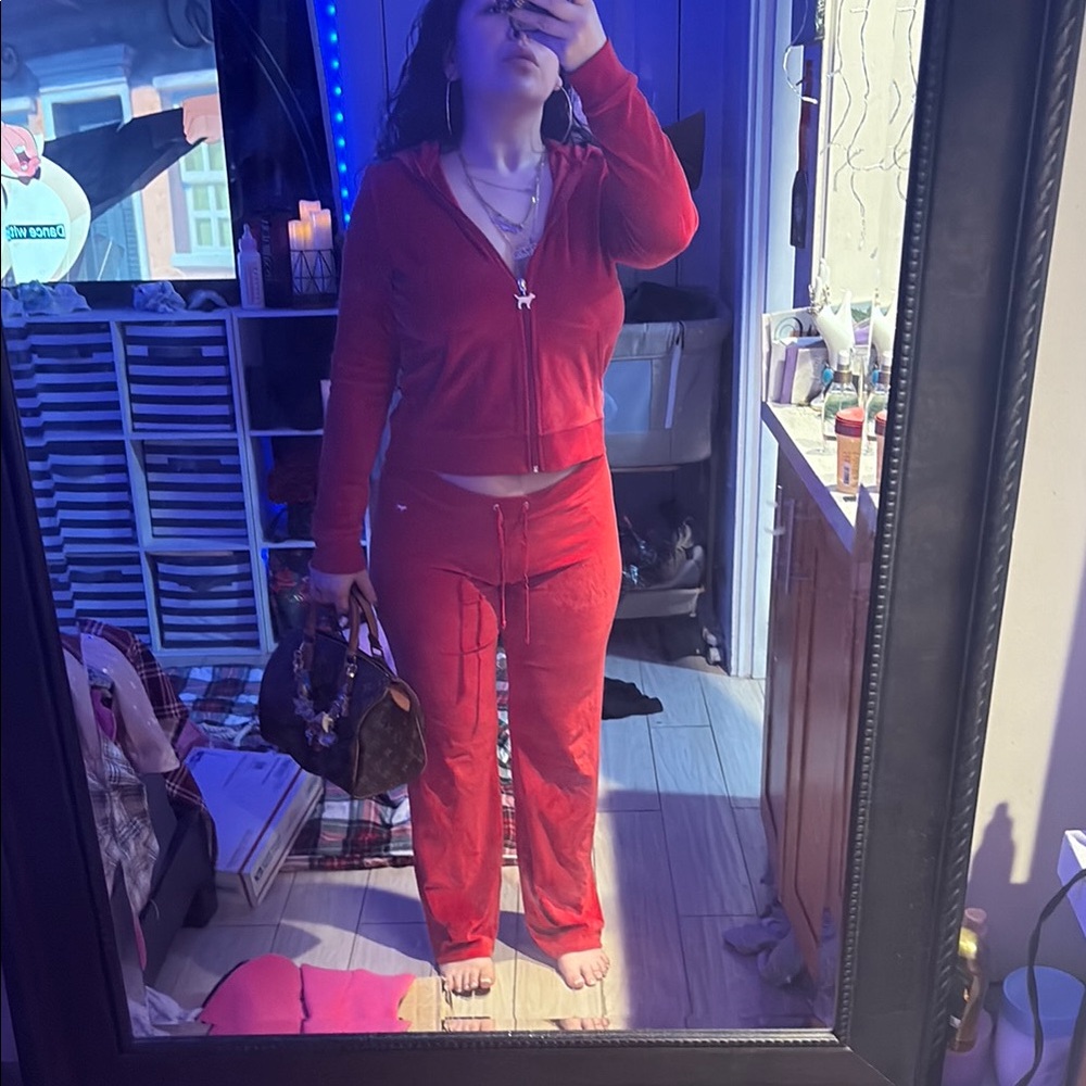 2005 VINTAGE VS PINK Red Velour matching Tracksuit set WITH PINK DOG ZIPPER PULL